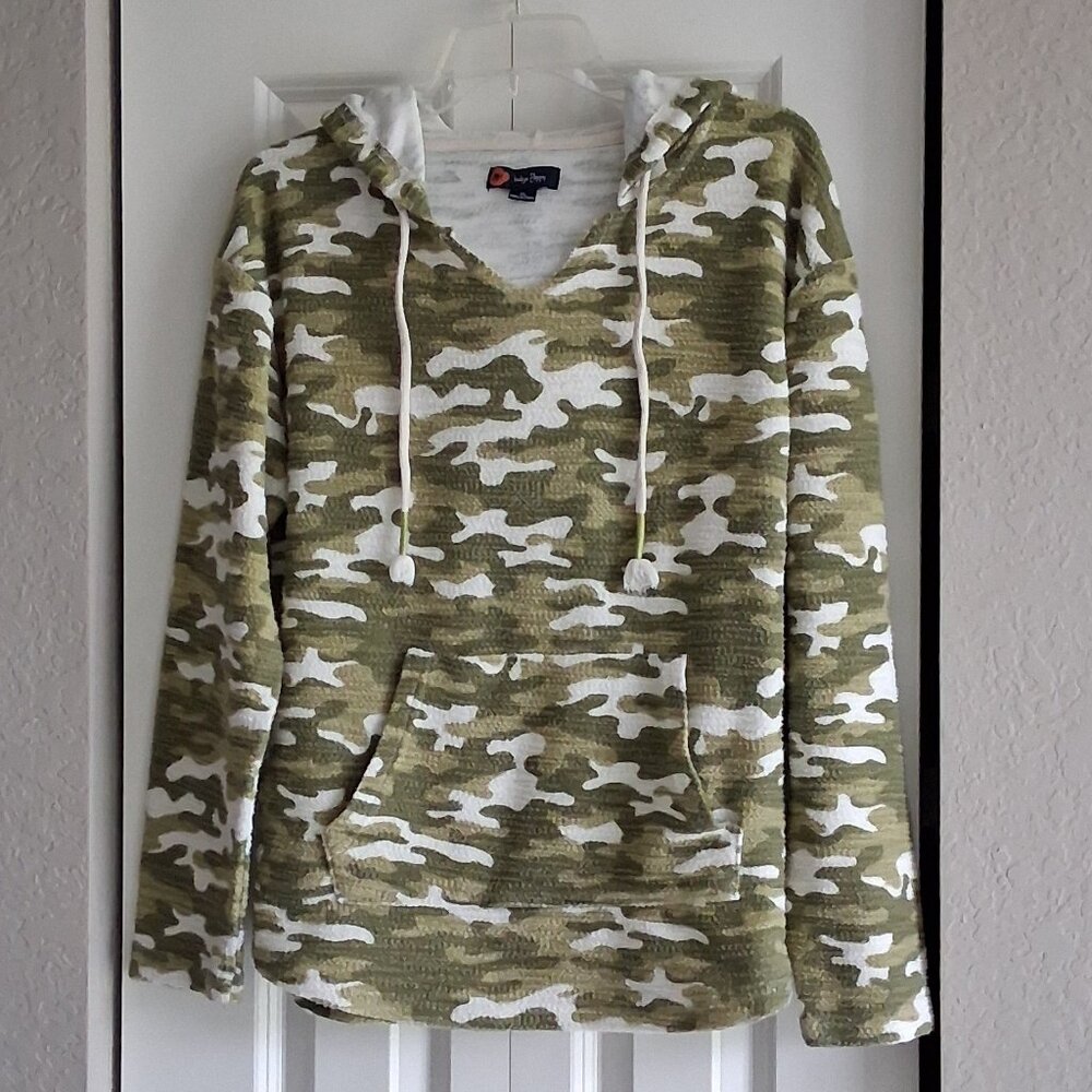 Indigo Poppy Long Sleeve Camo Print Hoodie Size XL